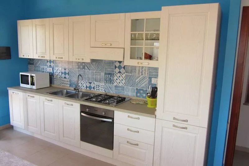 Beautiful beach house sleeps 8