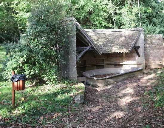 Lavoir De Cortiambles