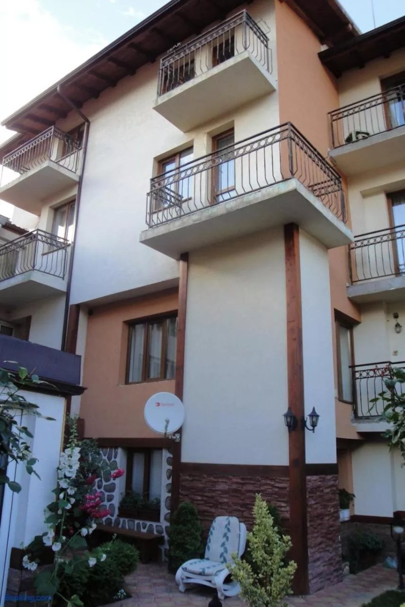 House Zlatev Hotel