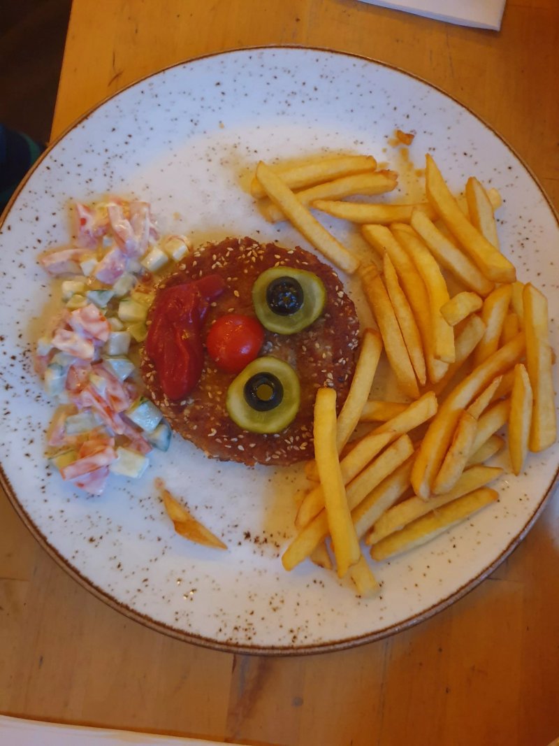 Lijo Restaurant