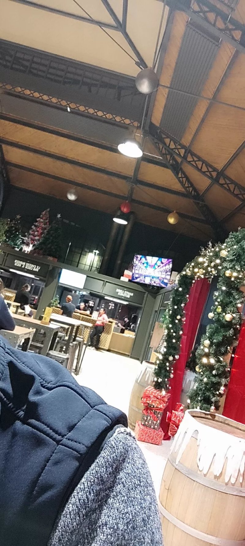 Marche Couvert - Les Halles Ponotes