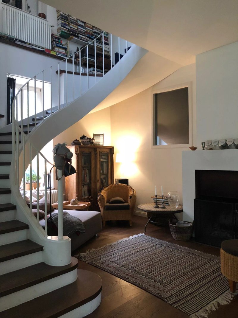 Embassy Row BnB