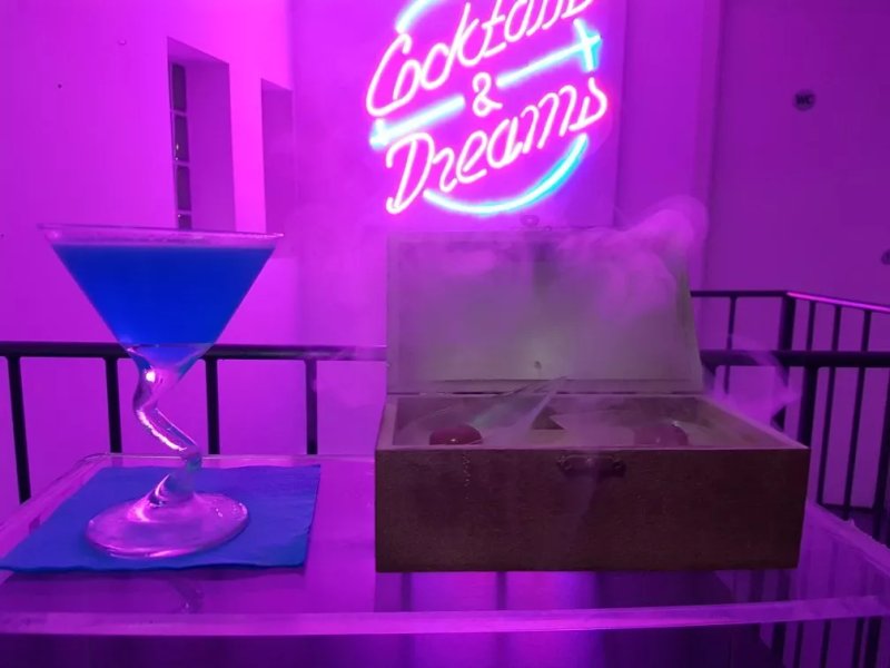 Cocktails & Dreams