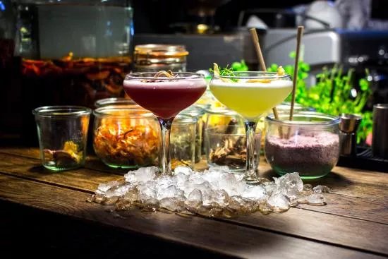 Klar Cocktail Bar