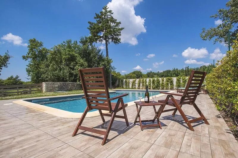 Spacious Holiday Home in Svetvincenat with Pool