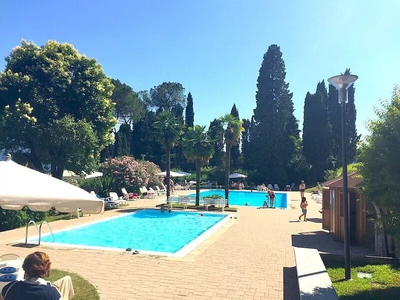 Anna lake view apartment with pool