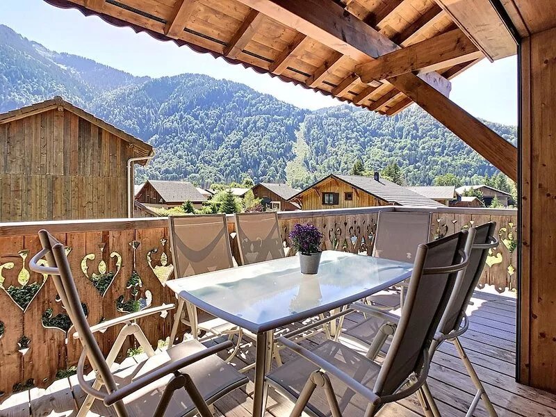 Apartment Lyra, Samoens, 3 bedrooms, charming features and panoramic views