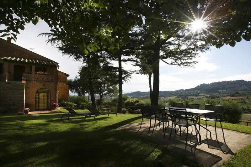 Villa Mazzi, hospitality and good taste vacation in the Tuscan countryside