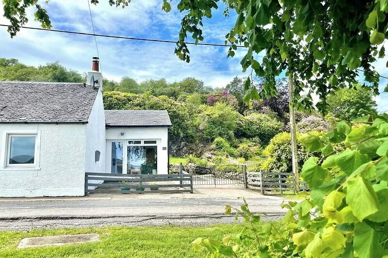 Gate Cottage on the shore front, sleeping 6 persons.