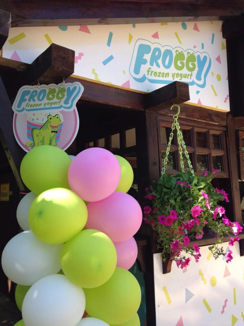 Froggy frozen yogurt