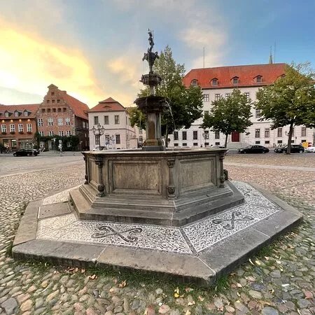 Luna-Brunnen