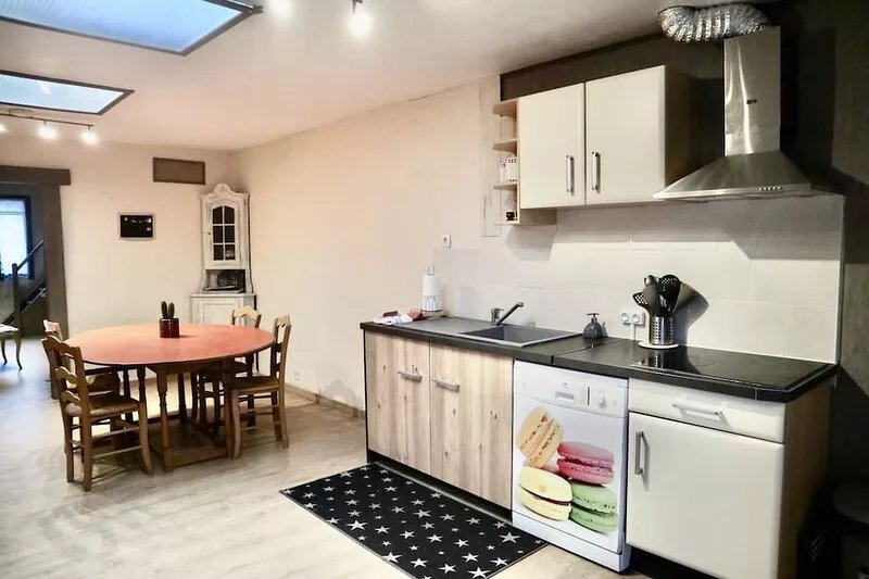 Romantic style cottage for 4 to 6 people