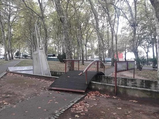 Monumento ao Grafico Portugues