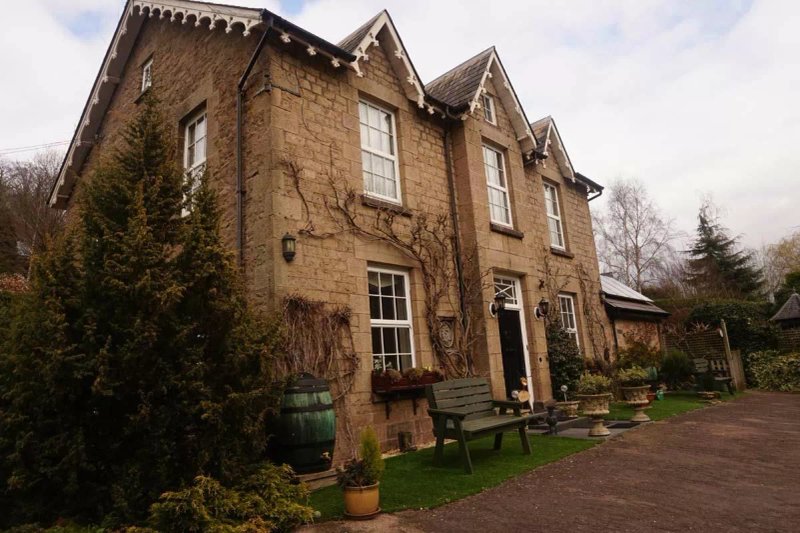 Lumleys Guest House