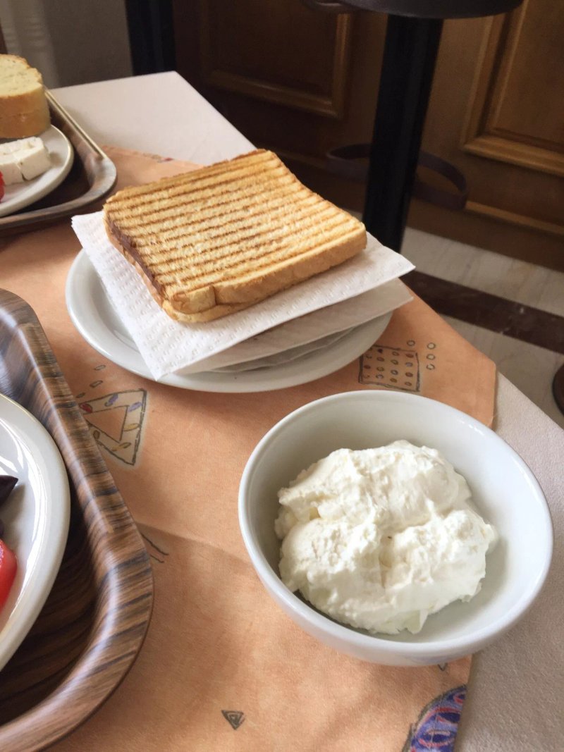 Cleomenis Hotel