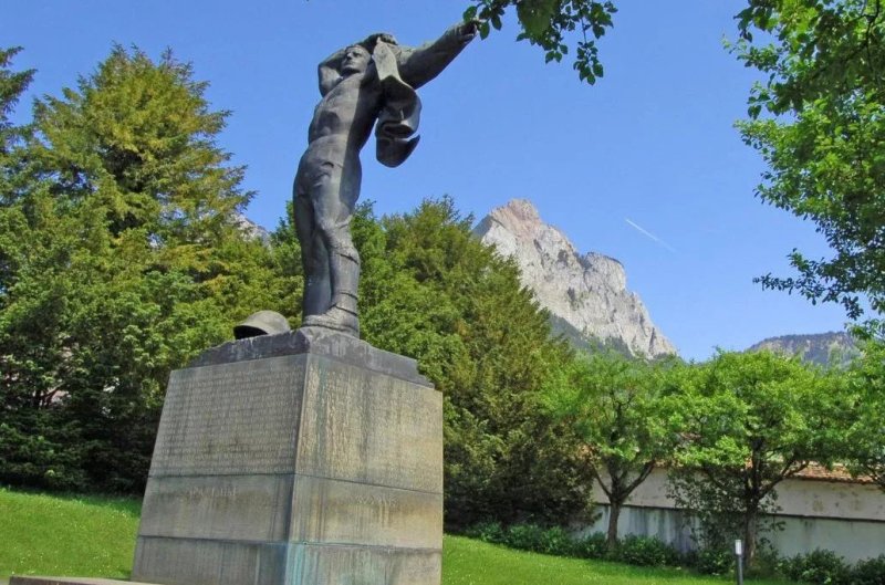 Denkmal fur die Wehrbereitschaft