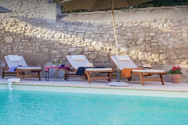 Mas St Rémy de Provence, swimming pool, private cinema, pétanque pitch, table