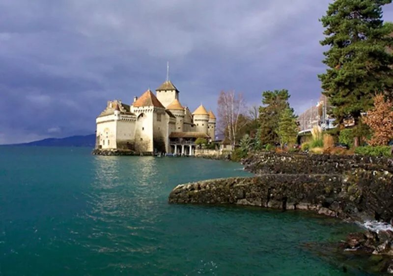 BLONAY - Terrace above Lake Geneva with view of the Savoyardess Alps