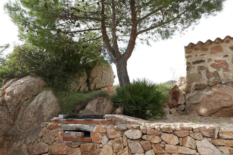 Charming house, beautiful garden, 10 minutes from the beach