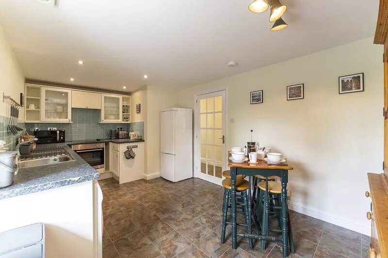 Garden Cottage  -  a cottage that sleeps 6 guests  in 3 bedrooms