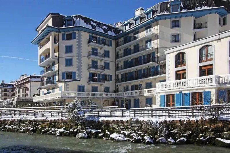 Residence des Alpes 302 appt -  an apartment that sleeps 6 guests  in 2 bedrooms