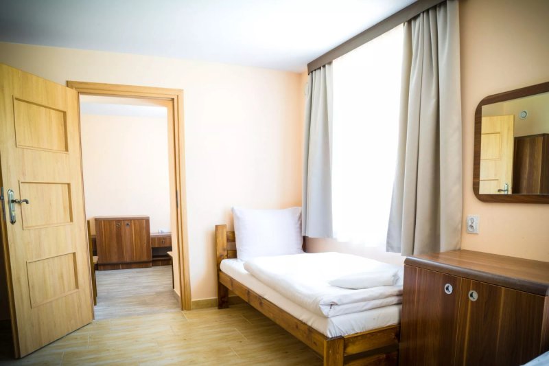 Kompleks Hotelarski Zgoda