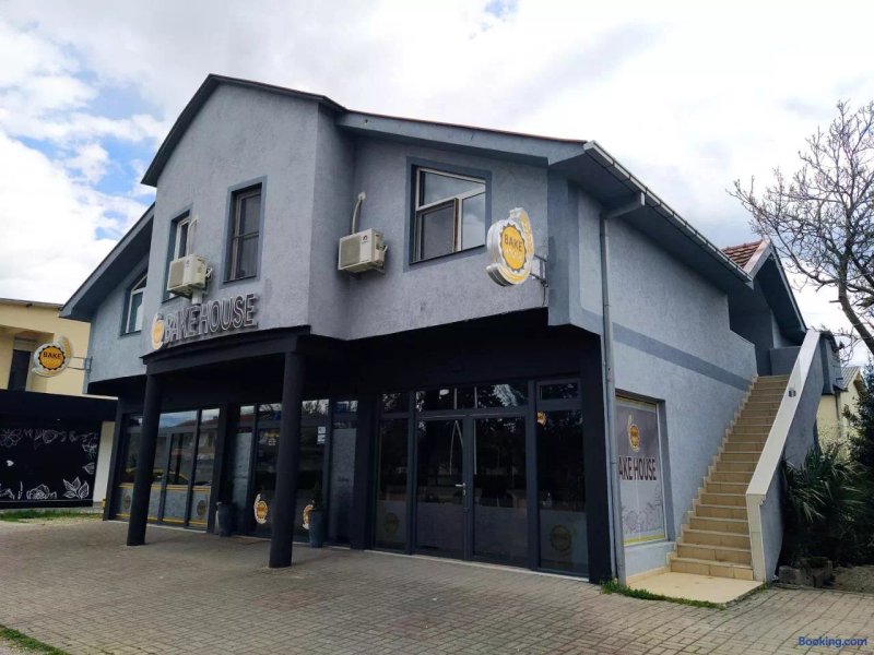 Ljupco Apartments