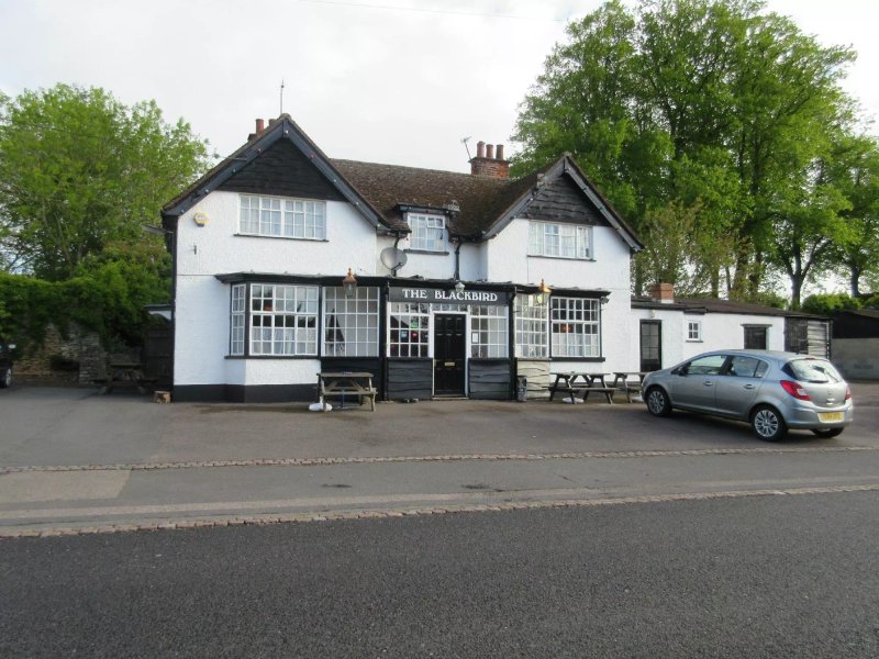 The Blackbird Bar & Restaurant