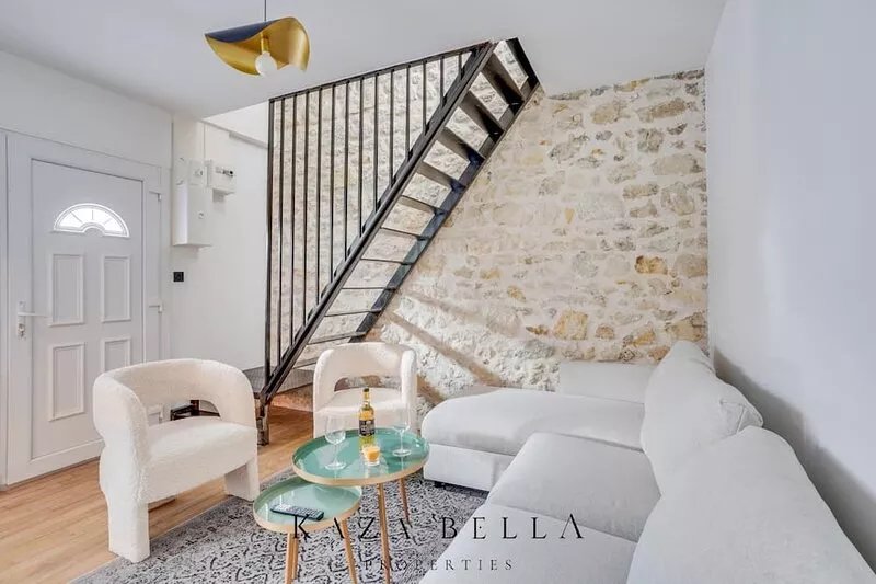 kazabella- Houses Alfort 8 Modern large flat