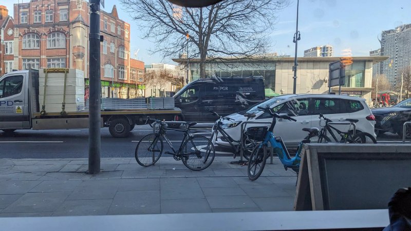 Esquires Coffee Shepherd’s Bush