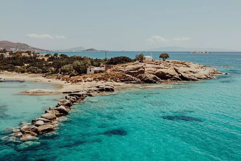 Stone Villa is perfectly located to enjoy all Naxos has to offer.