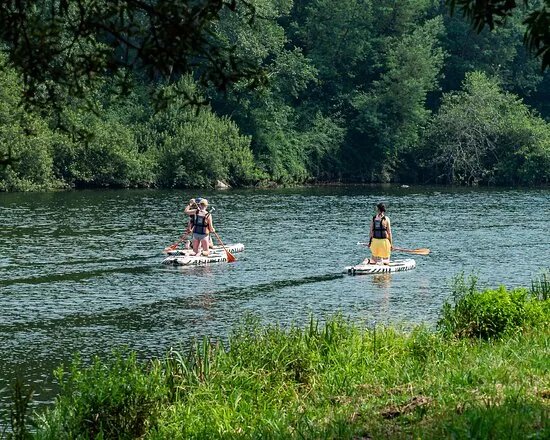 Bravaes Kayak Park & Bar