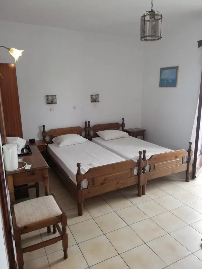 Pension Eleni Rooms