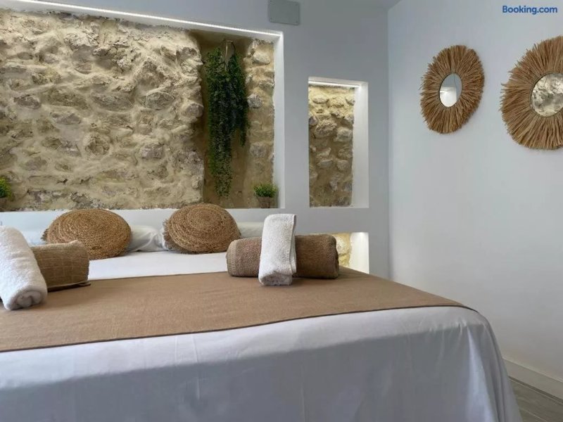 Ereta Rooms
