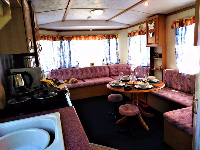 G4 Caravan Sandown Fairway Holiday Park