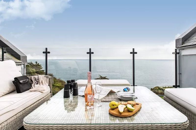 Sandpiper - Beach-side House with Terrace Hot Tub and Stunning Views