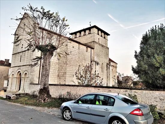 Eglise Notre-dame De Voulgezac