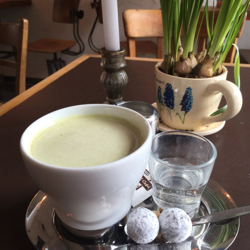 T1 Cafe & Bistro