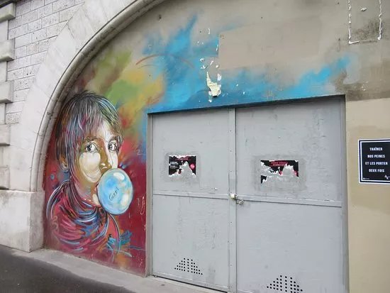Fresque "Nina fait des bulles"