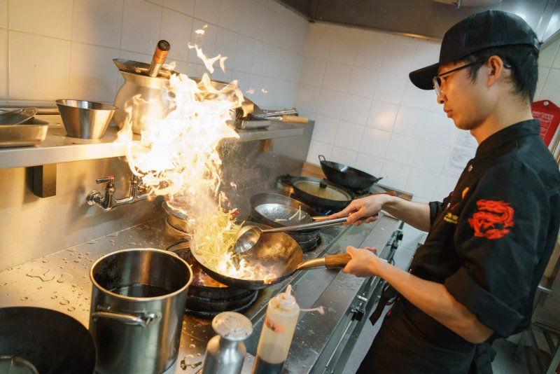Golden Flower Restaurant & Lounge Bar