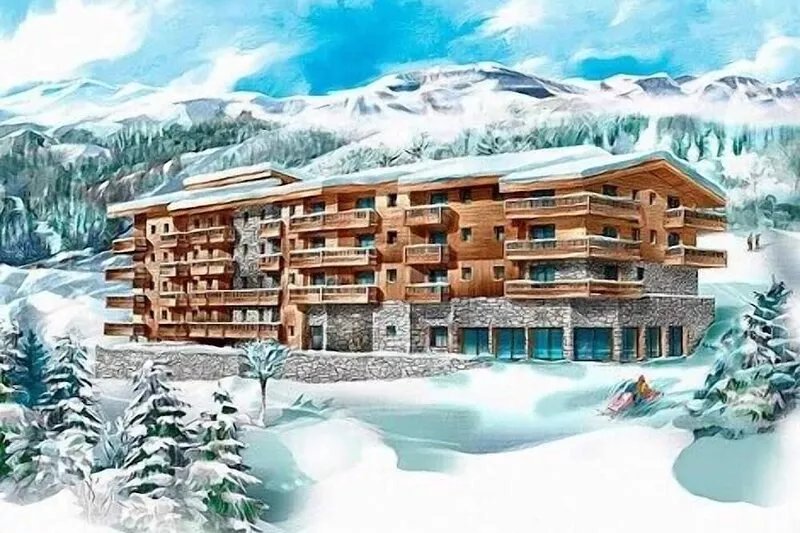 Ski-in/ski-out apartment in large chalet with heated pool, 50m from ESF ski