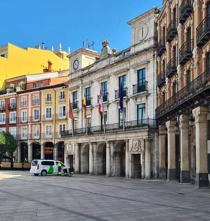 Edificio Ayuntamiento De Burgos.