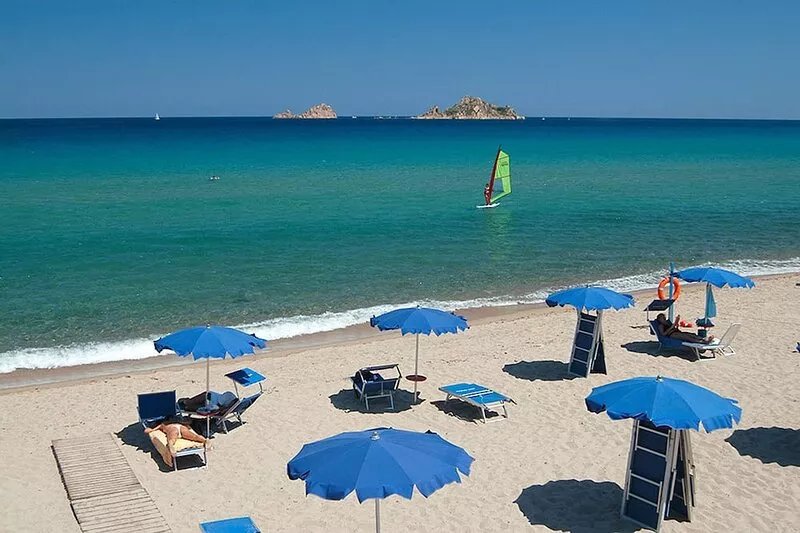 house 20 meters from the beach