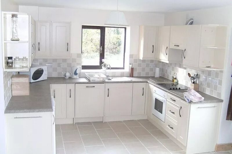Disabled and family friendly bungalow on working farm in East Sussex countryside
