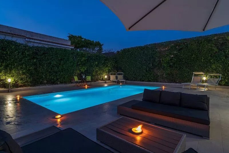 Villa 'Villa Gioia Fontane Bianche' with Sea View, Wi-Fi and Air Conditioning