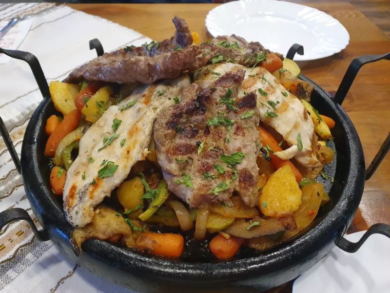 The House Inn Restaurant