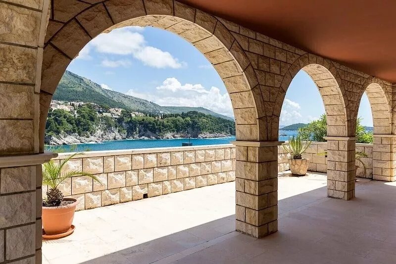 White Stone Steel - 2 Bedroom Apartment with Terrace and Sea View
