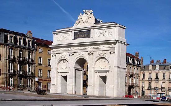 Porte Desilles