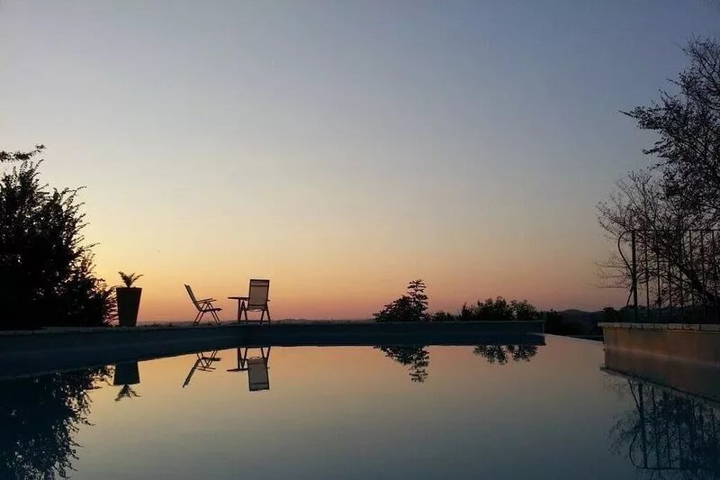 Space, luxury & peace, 360 views, 32 acres, pool. 1 hr N  Rome. Inclusive prices