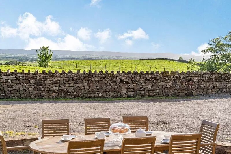 DUDMIRE, pet friendly, with open fire in Appleby-In-Westmorland